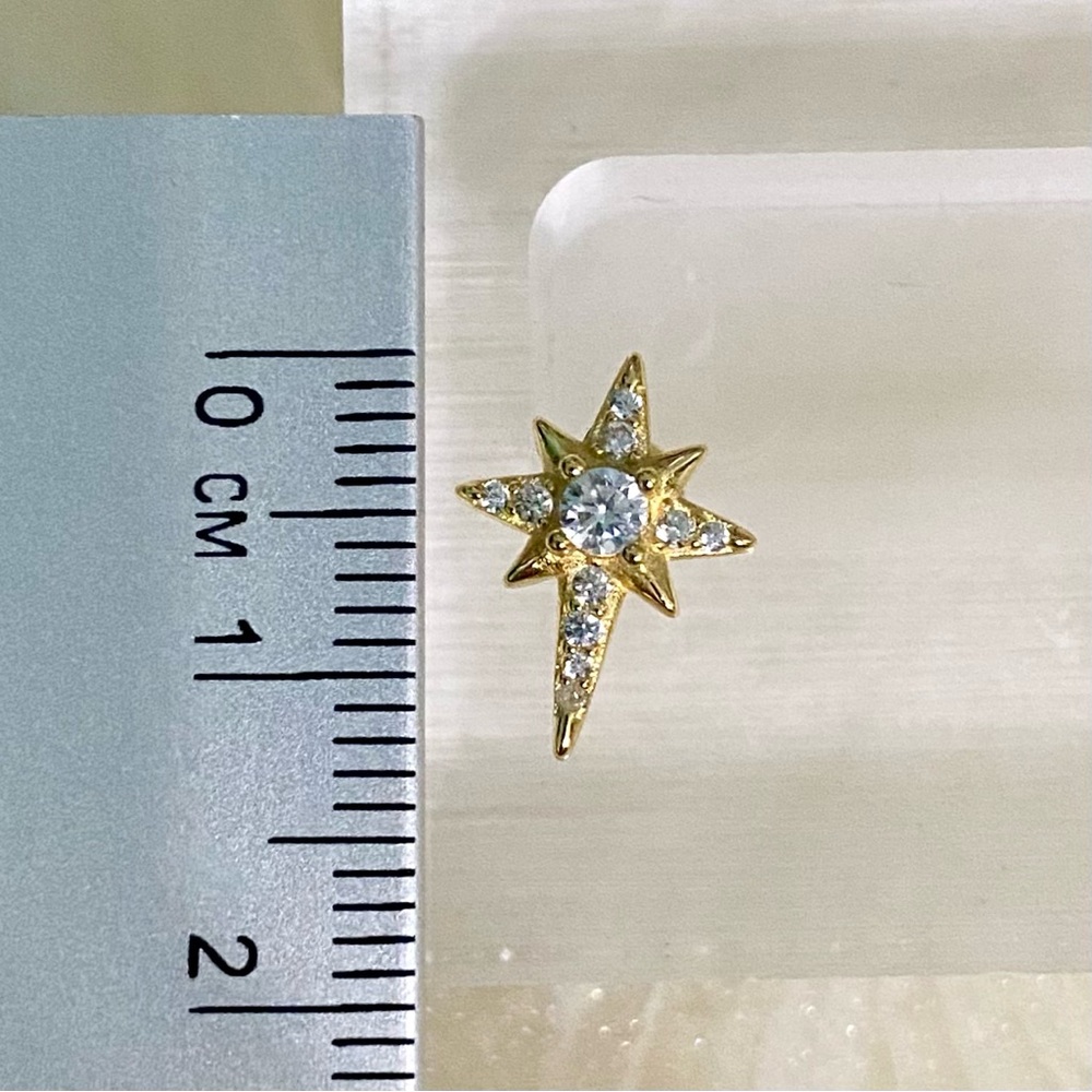Gold S925 Starburst cartilage Stud Earring
